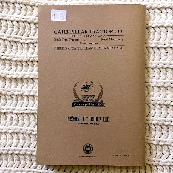 🎖️NEW Vintage USA Army Core of Engineers Diesel Tank Booklet Military Guide🎖️ - Picture 2 of 13